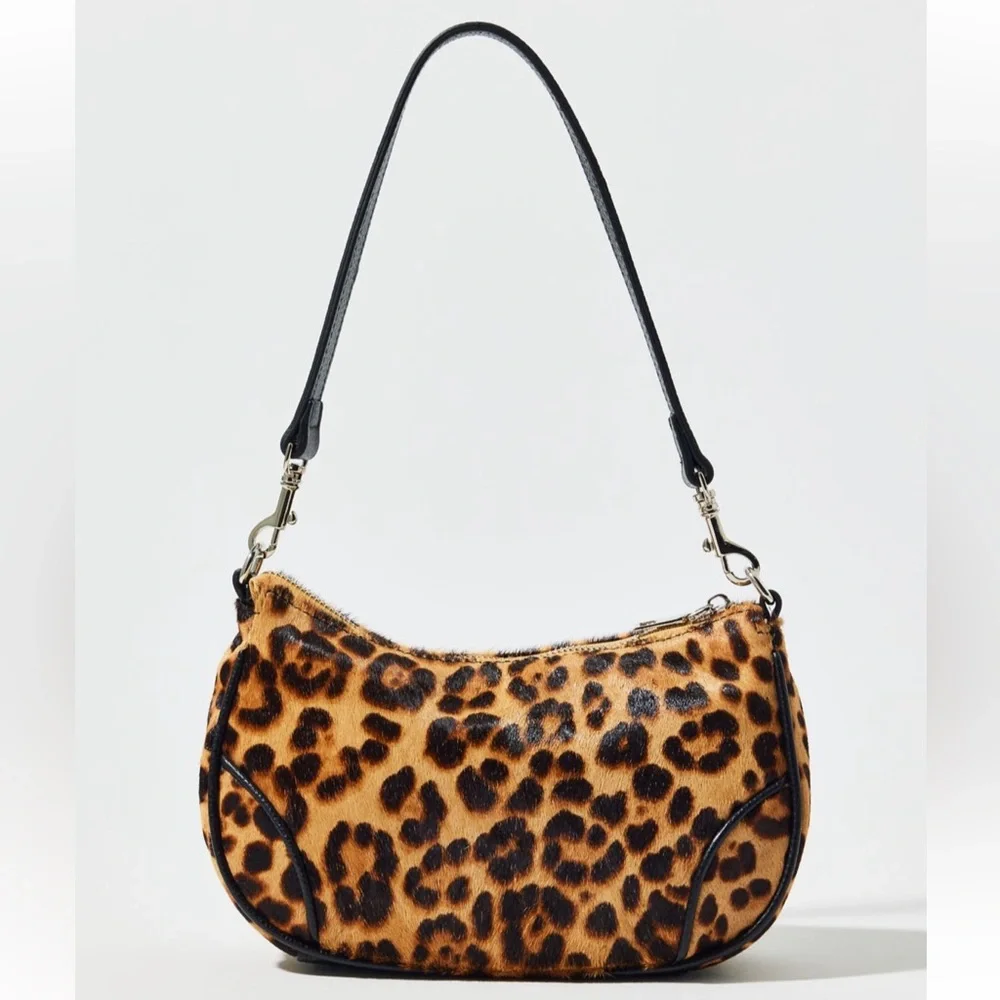 UO Silence + Noise Daphne Cheetah Print Bag - Picture 5 of 5
